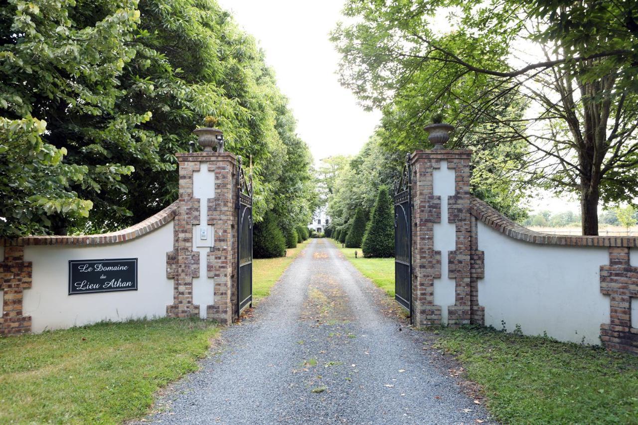 Bed and Breakfast Le Domaine Du Lieu Athan ,Reserve Aux Adultes Saint-Gatien-des-Bois Экстерьер фото