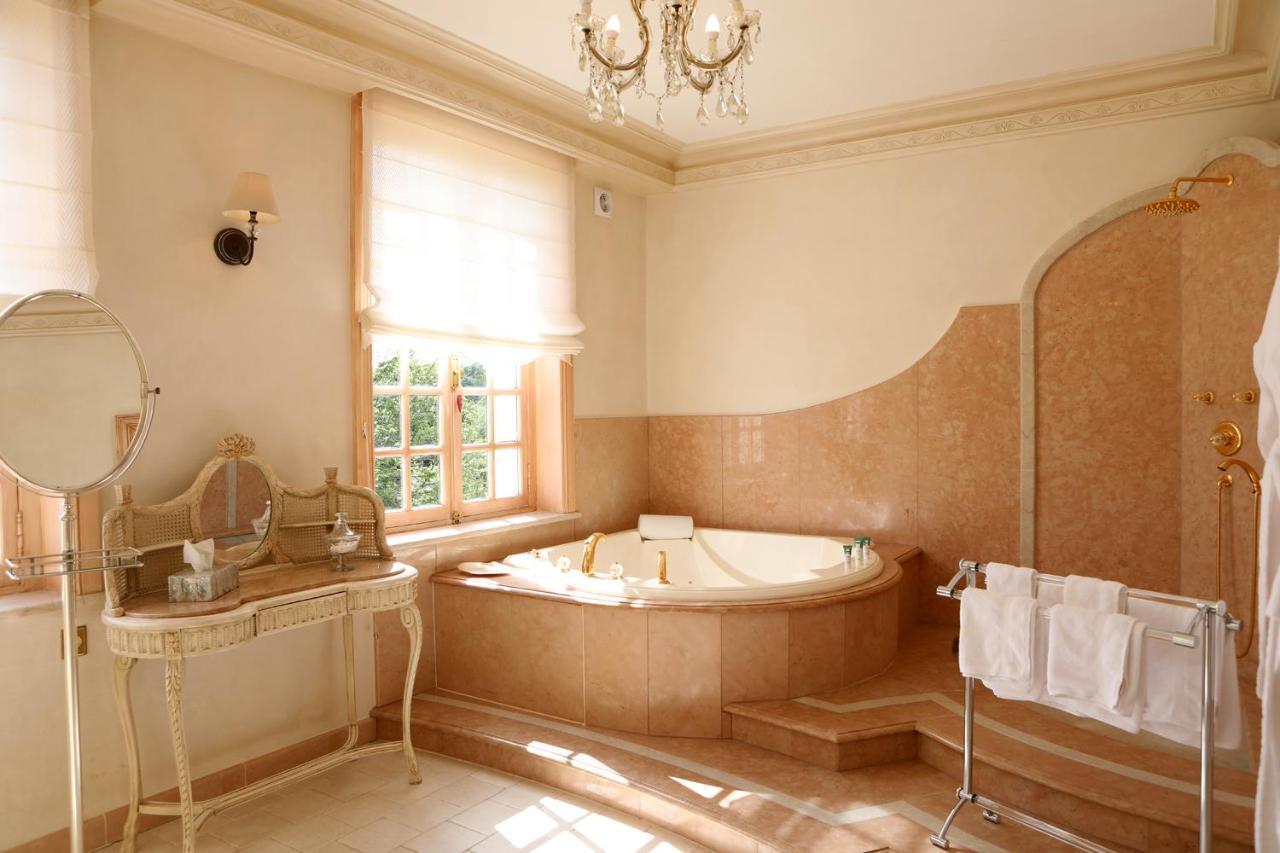 Bed and Breakfast Le Domaine Du Lieu Athan ,Reserve Aux Adultes Saint-Gatien-des-Bois Экстерьер фото
