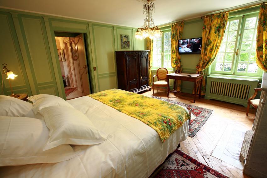 Bed and Breakfast Le Domaine Du Lieu Athan ,Reserve Aux Adultes Saint-Gatien-des-Bois Экстерьер фото